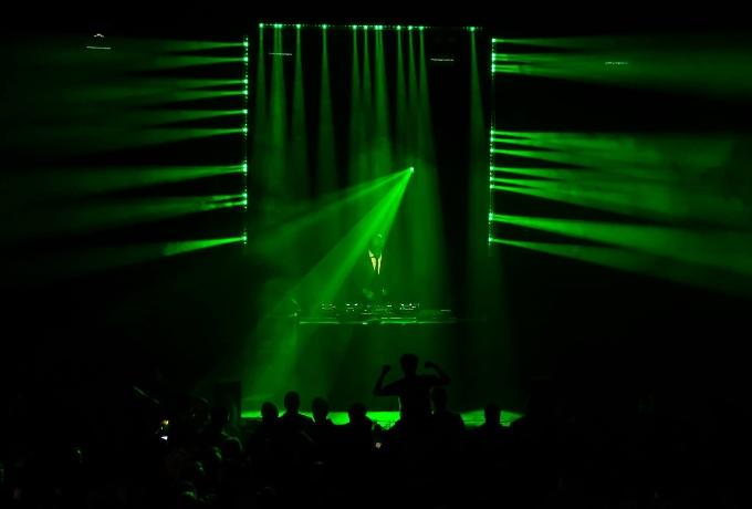 glp-x4-bar-20---led-tilt-strip